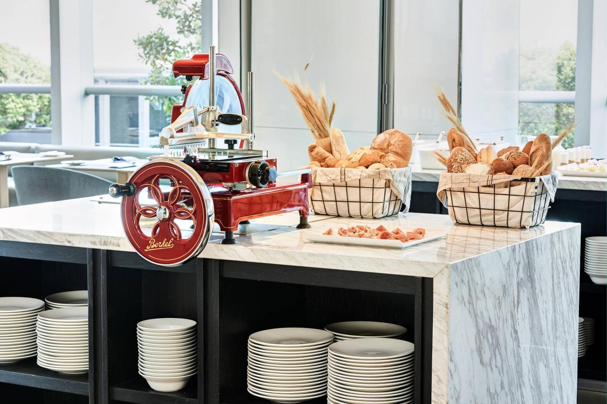 Ac Hotel By Marriott Santiago Cenco Costanera Экстерьер фото
