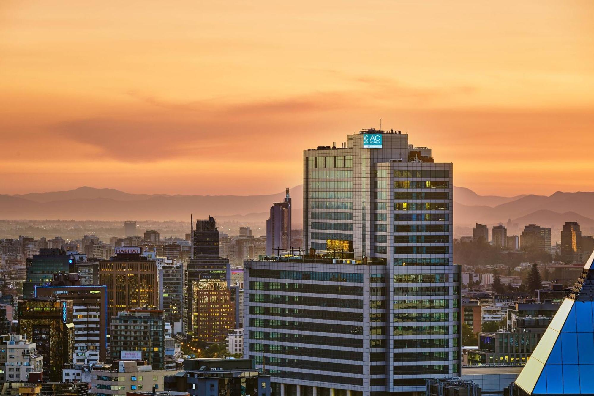 Ac Hotel By Marriott Santiago Cenco Costanera Экстерьер фото